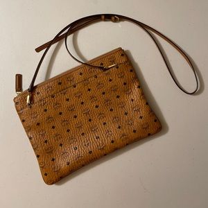 MCM CROSSBODY IN VISETOS